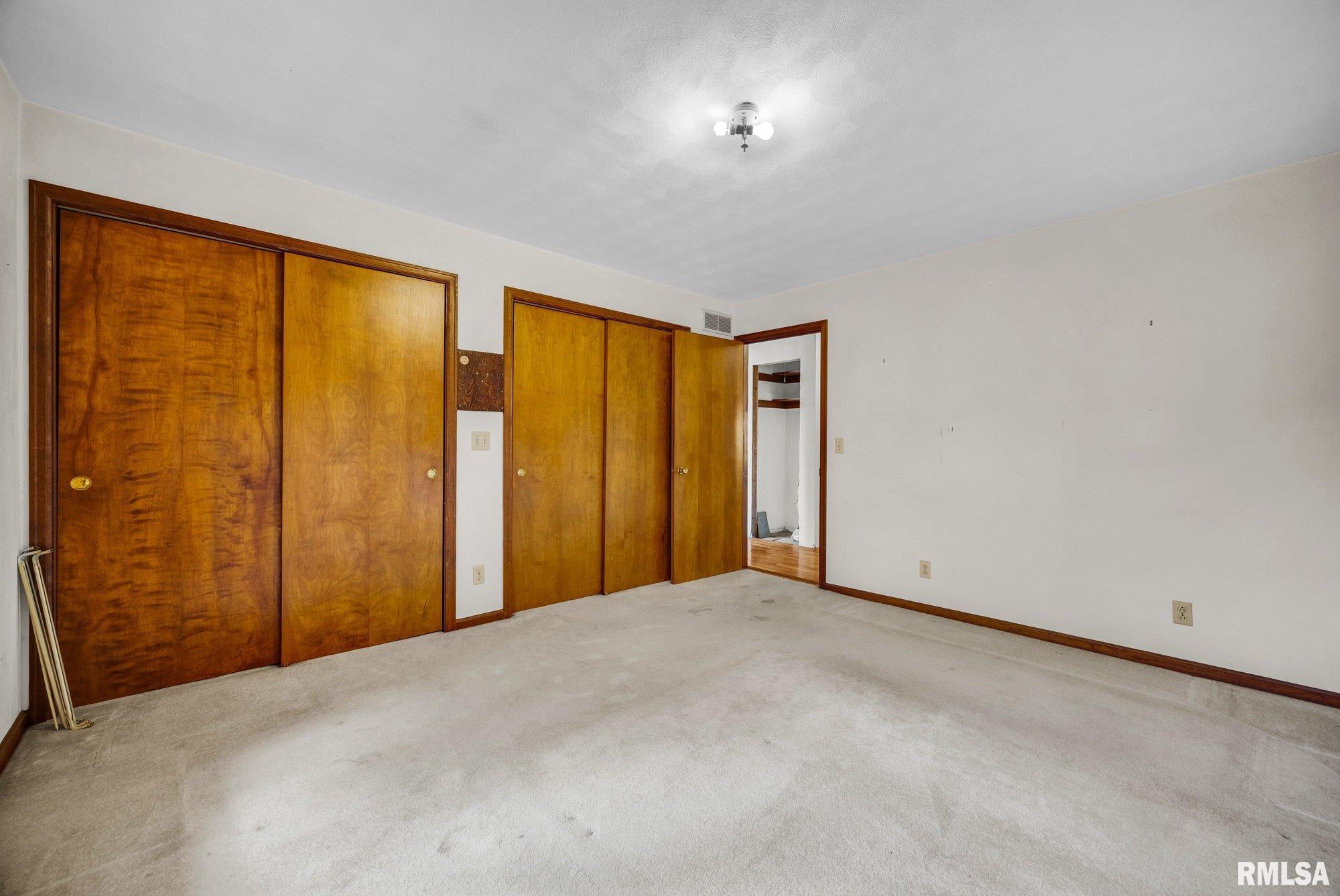 4330 South Banbury Cove Mapleton, IL 61547 - Photo 11 of 44