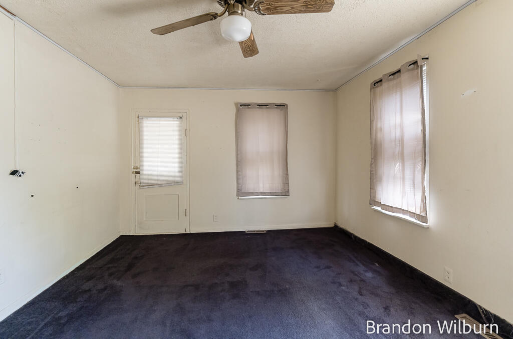 3259 Maple Grove Road Muskegon, MI 49441 - Photo 28 of 36 3529MapleGroveRd-32LoRes