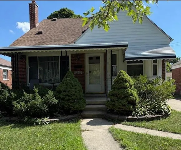 $1,999 | 9347 Chatham Avenue, Allen Park, MI 48101