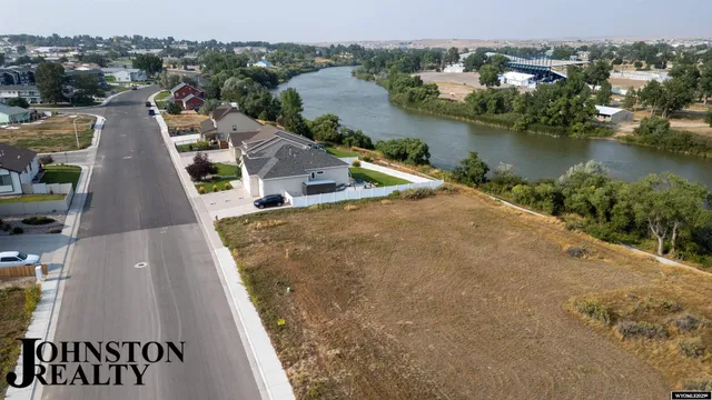 $175,000 | 475 South Pearson Road, Douglas, WY 82633