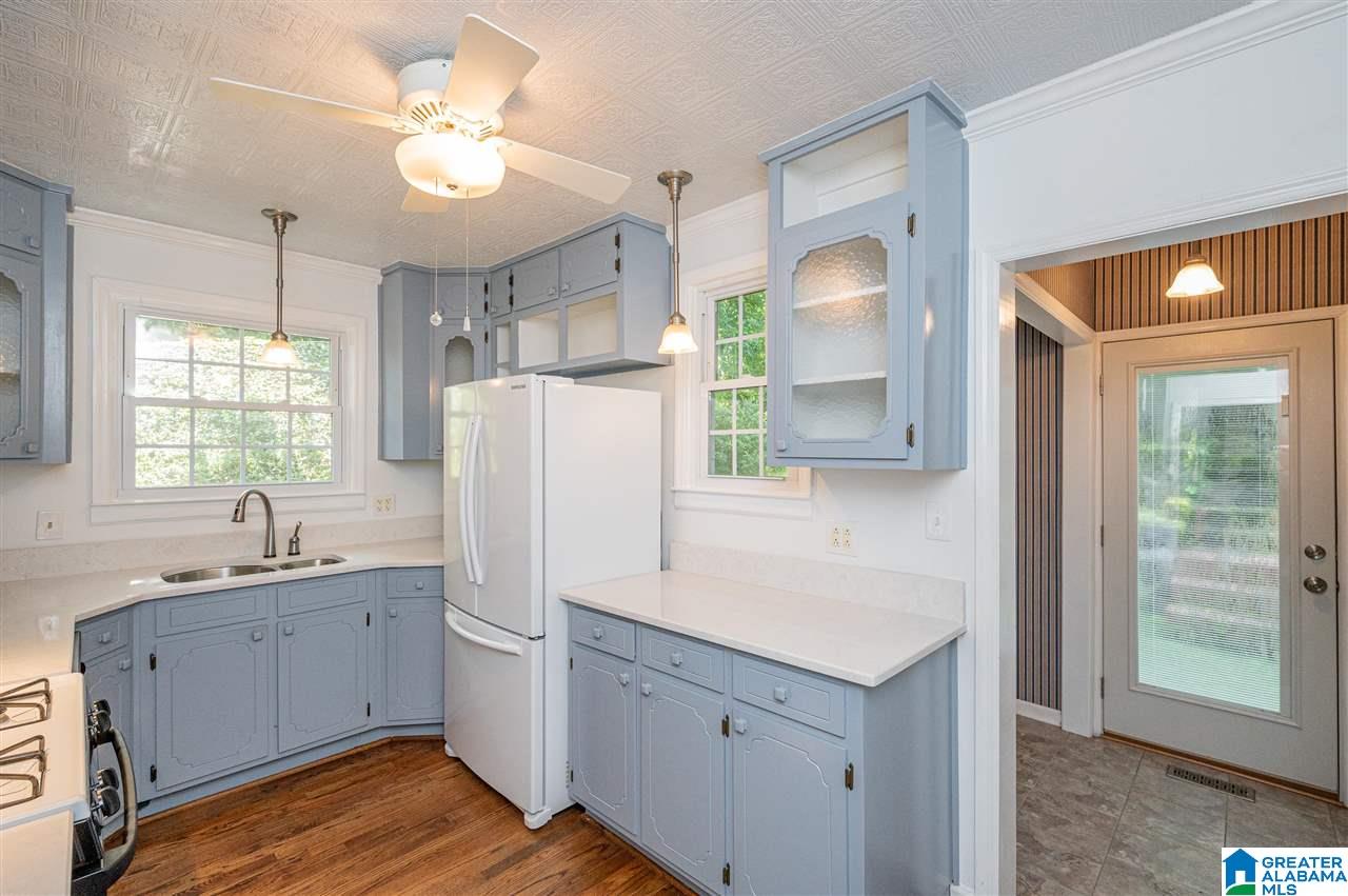 1409 Overlook Road Birmingham, AL 35209 - Photo 14 of 33
