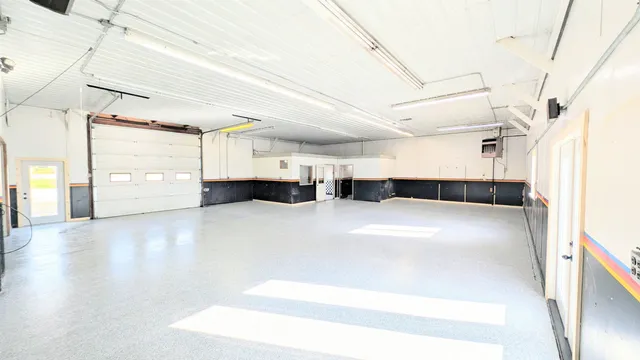 $2,200 | 110 F S Drive, Viroqua, WI 54665