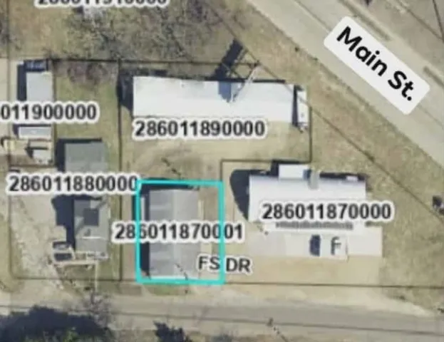 $2,200 | 110 F S Drive, Viroqua, WI 54665