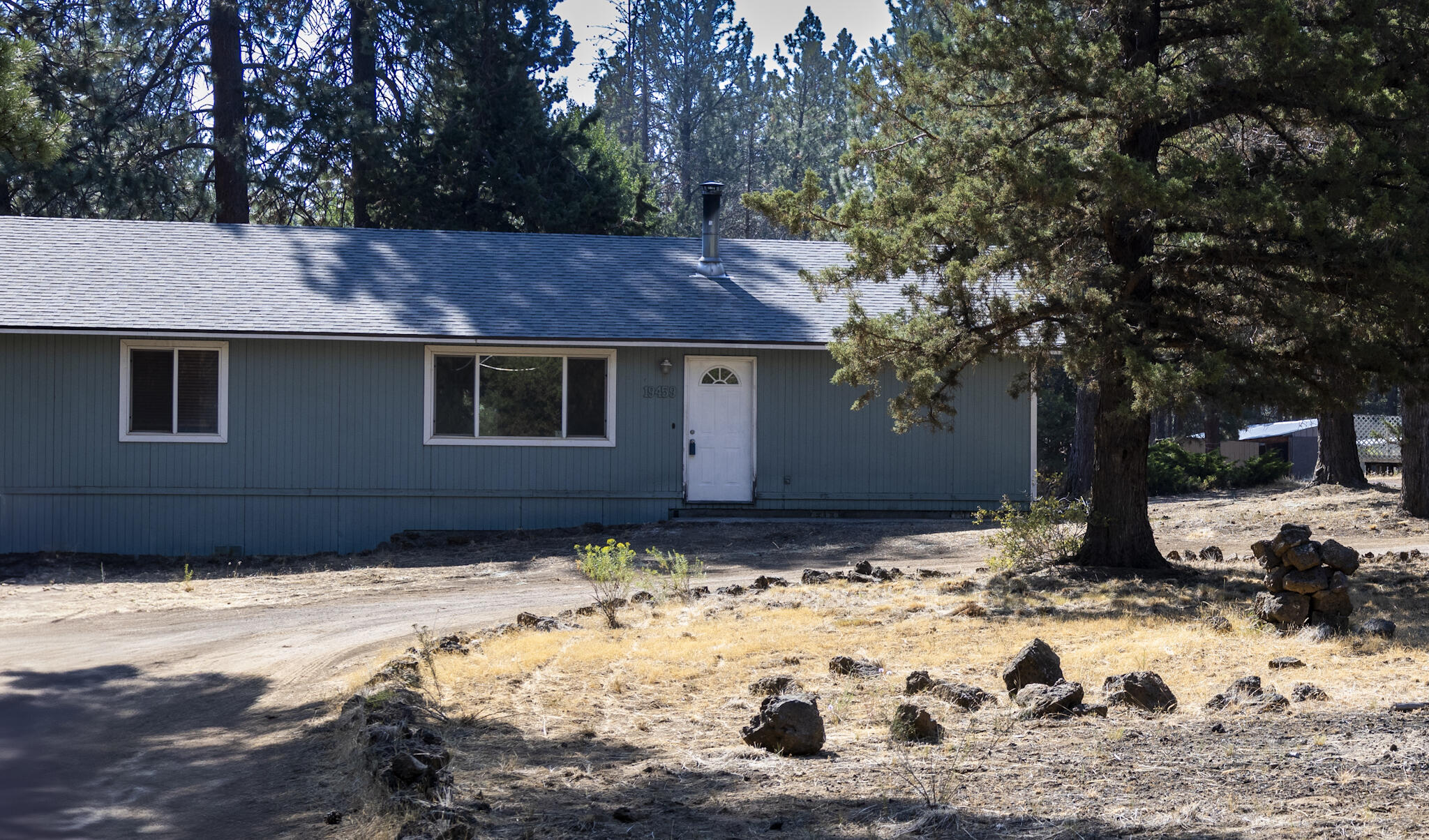 19459 Baker Road Bend, OR 97702 - Photo 3 of 20 IMG_2331