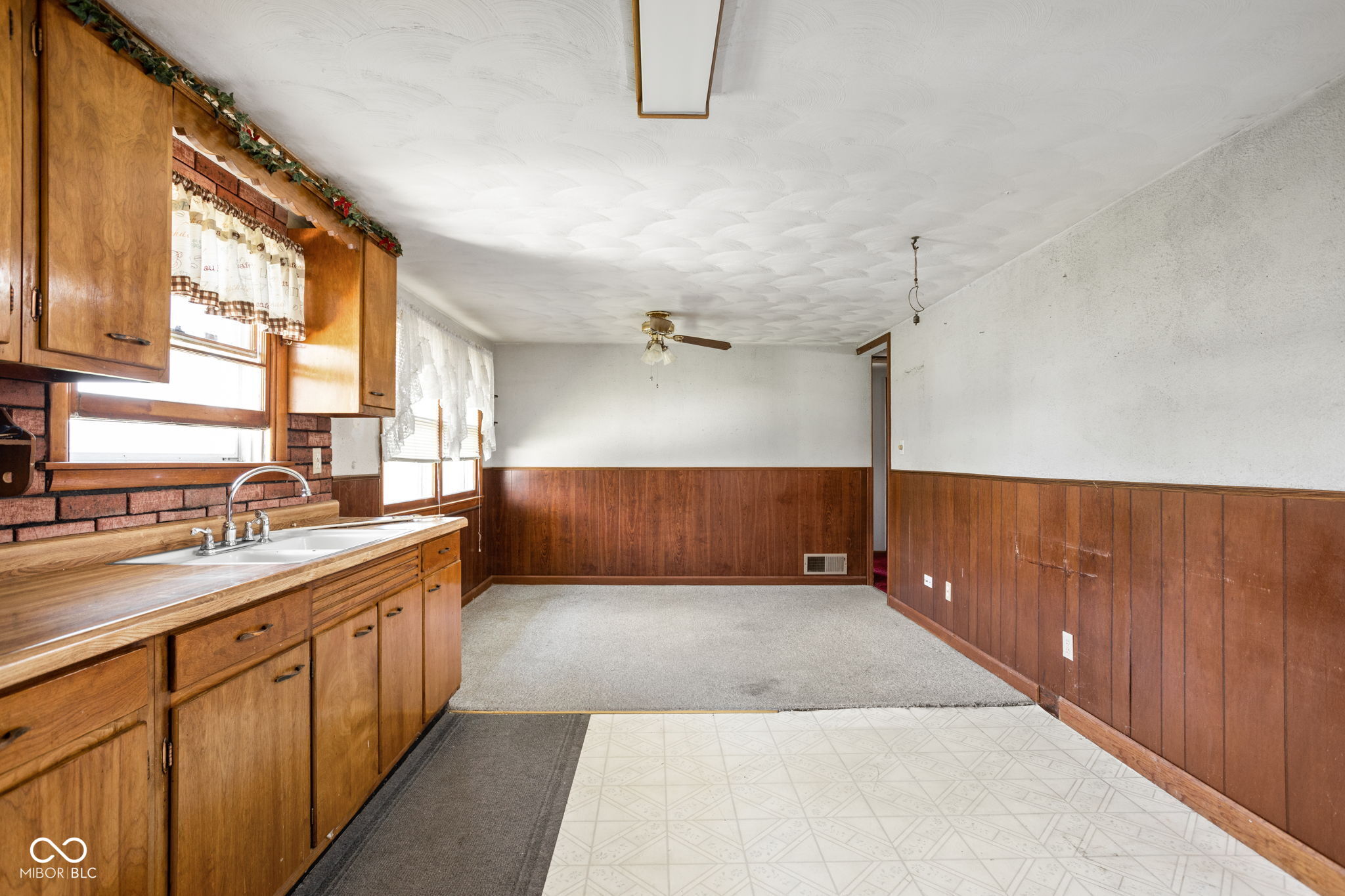 10094 Edgewood Road Brownsburg, IN 46112 - Photo 9 of 25 Gallery Image 9