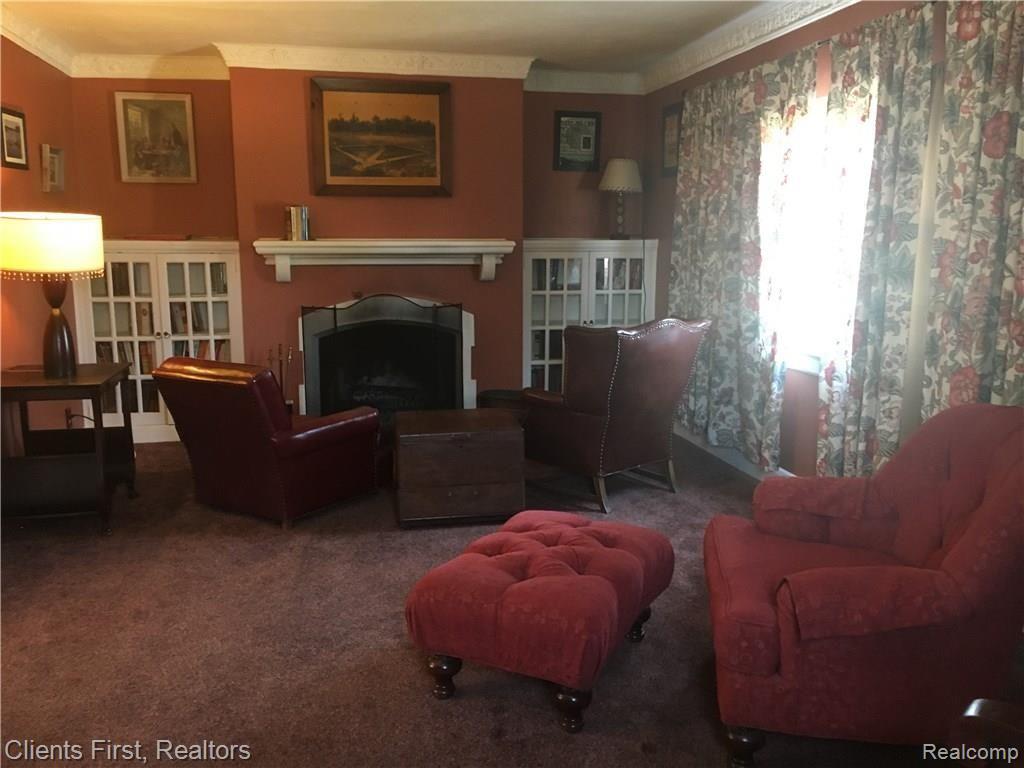 27157 Howell Road Redford, MI 48239 - Photo 7 of 46 IMG_4686 - Copy.JPG