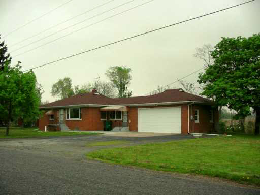 60700 Fir Road Mishawaka, IN 46544 - Photo 2 of 4