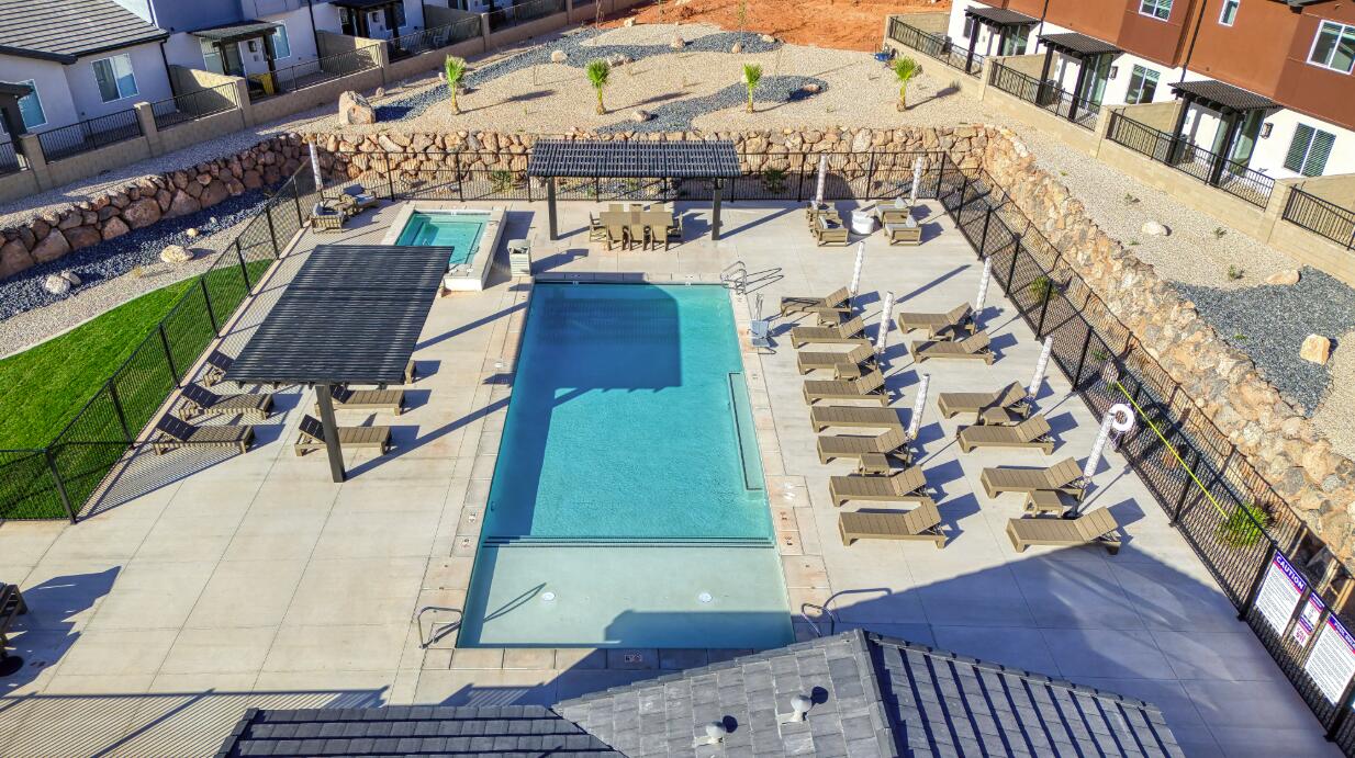 4001 Razor Drive, Unit 117 Washington, UT 84780 - Photo 18 of 22 Community Pool