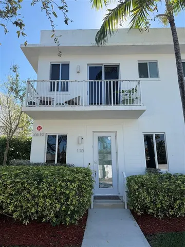 $490,000 | 2610 Northeast 213th Street, Unit 110, Miami, FL 33180