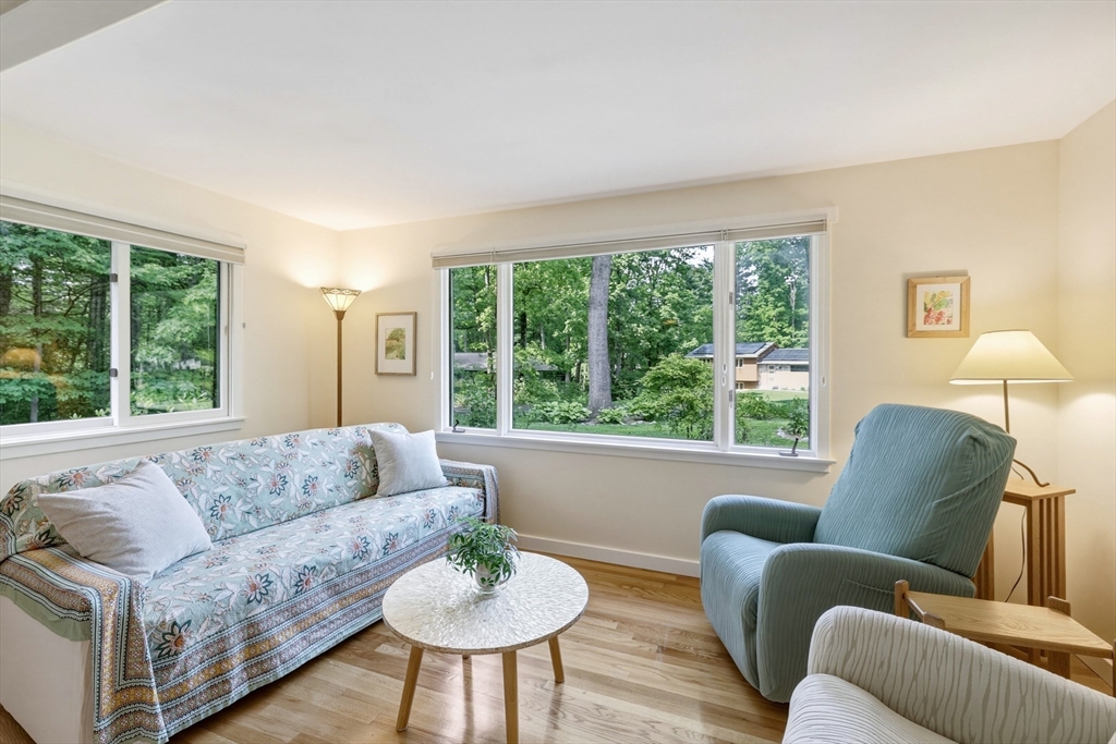 43 Aubinwood Road Amherst, MA 01002 - Photo 7 of 42