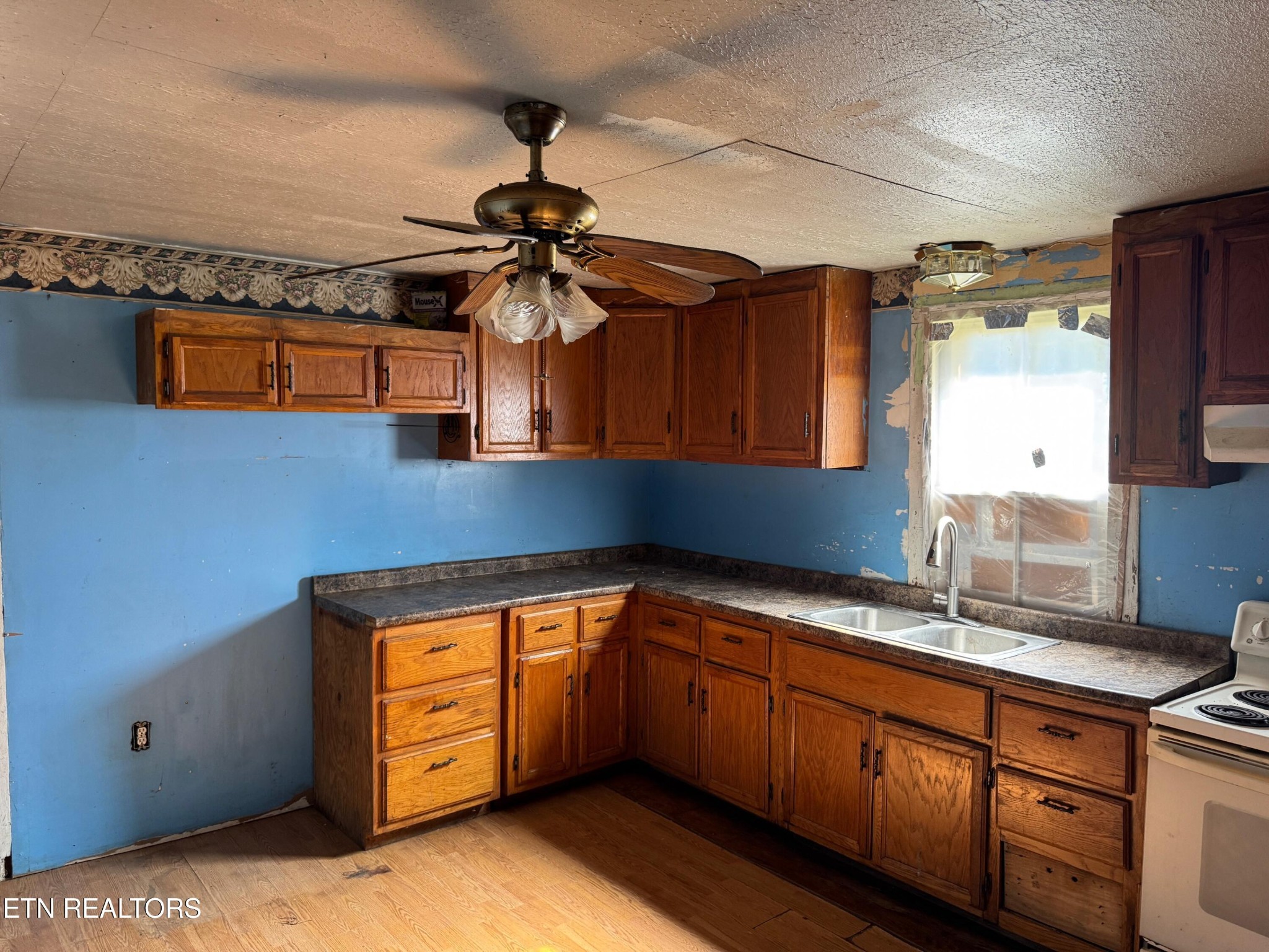 160 Laco Road Huntsville, TN 37756 - Photo 13 of 18