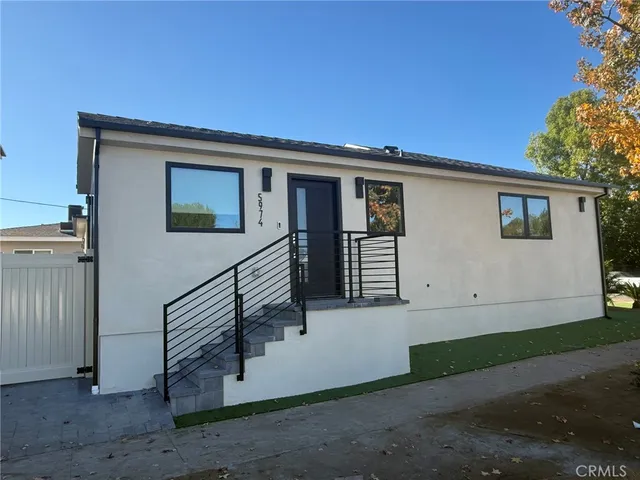 $2,700 | 5974 Jamieson Avenue, Encino, CA 91316