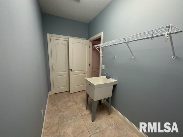 819 Longleaf Court Springfield, IL 62711 - Photo 22 of 25