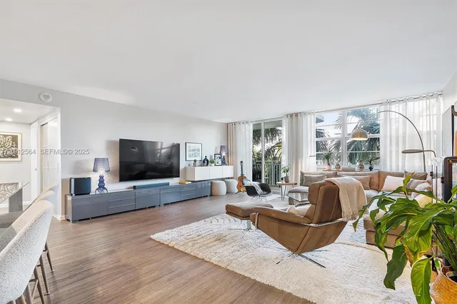 $387,500 | 2150 Sans Souci Boulevard, Unit B311, North Miami, FL 33181