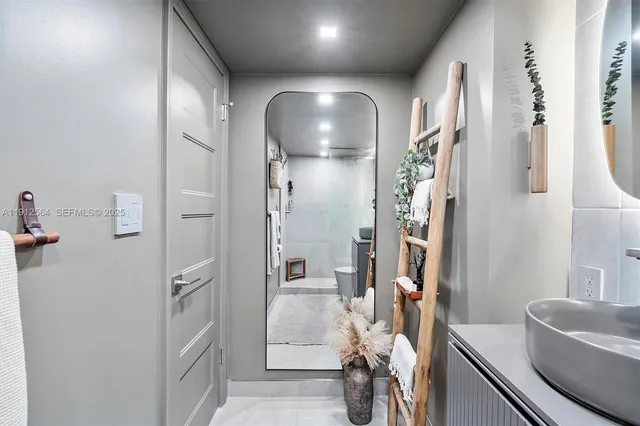 $387,500 | 2150 Sans Souci Boulevard, Unit B311, North Miami, FL 33181