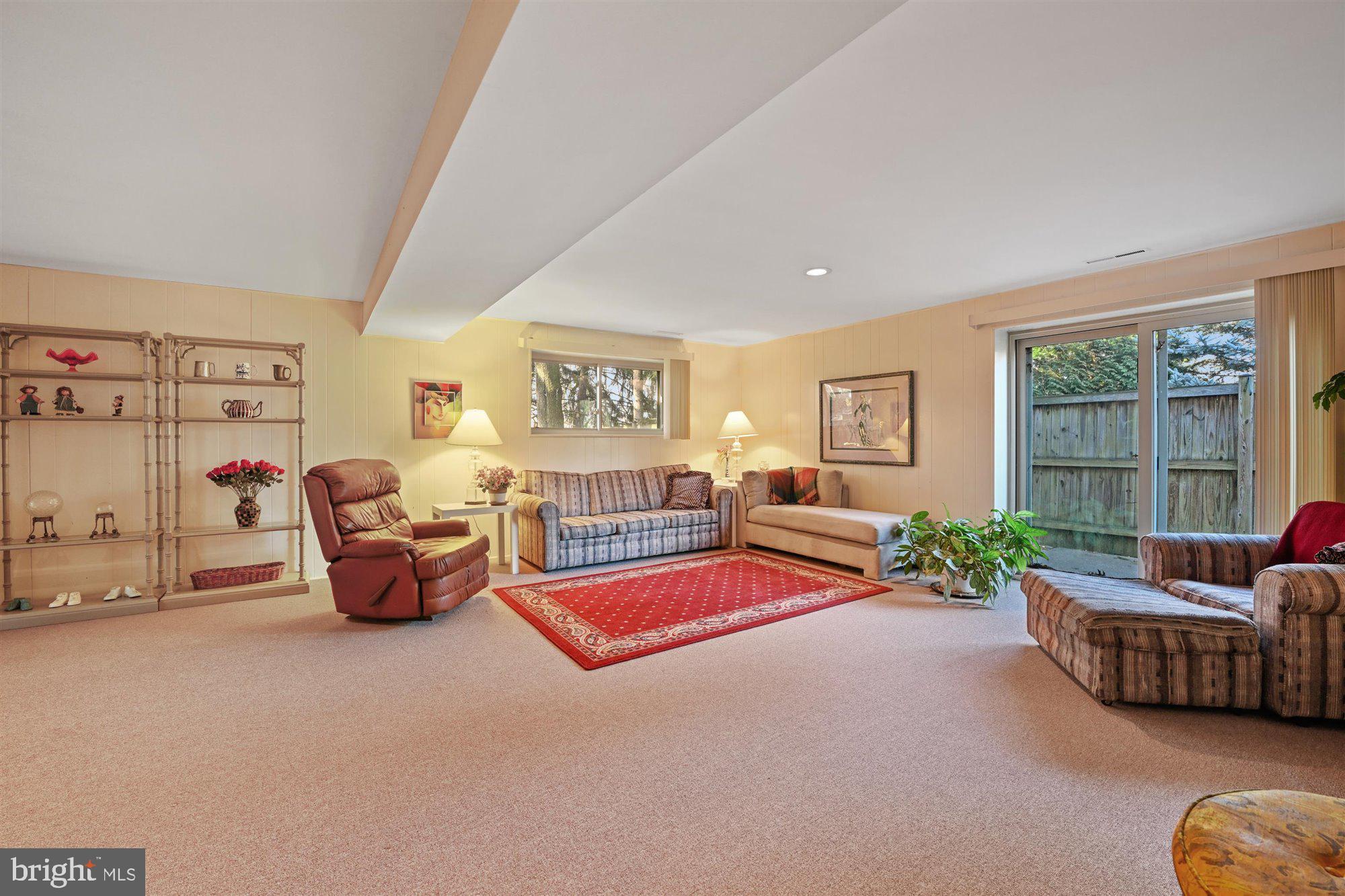 7208 Denberg Road Baltimore, MD 21209 - Photo 8 of 28