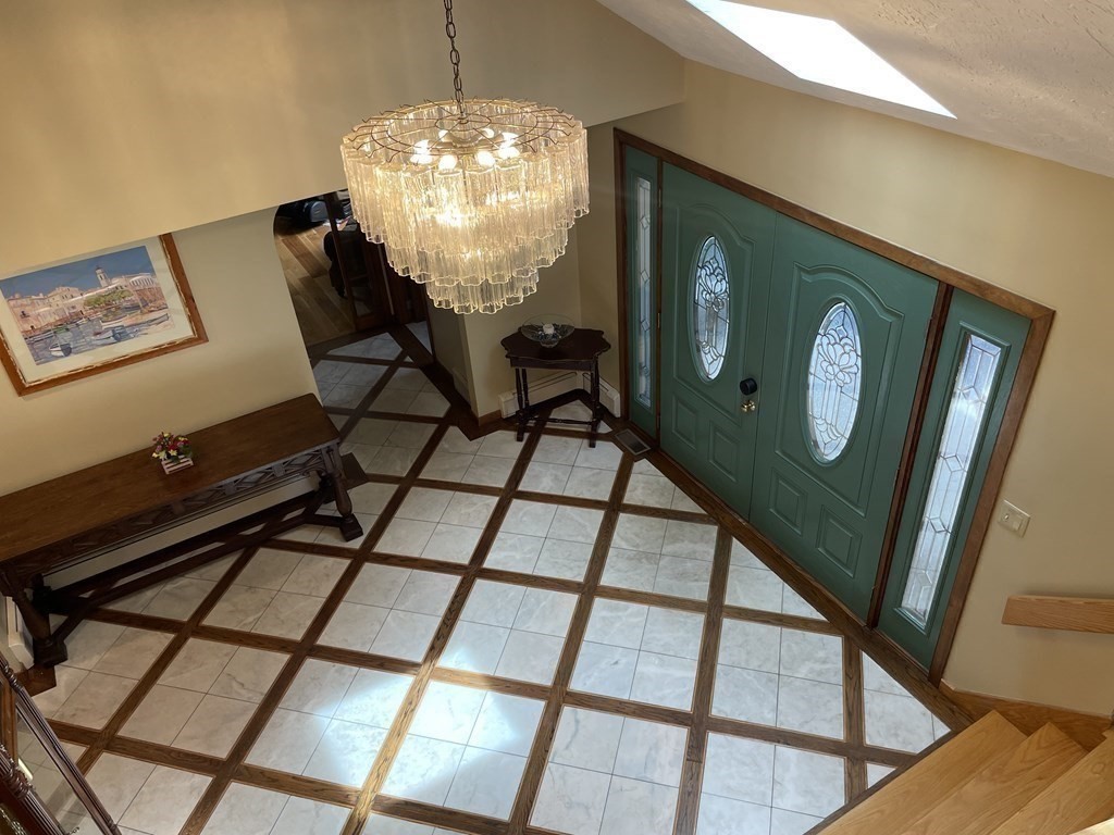 18 Bridle Path Canton, MA 02021 - Photo 8 of 42 Gallery Image 8