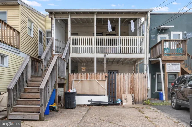 $1,900 | 204 West Clinton Avenue, Oaklyn, NJ 08107