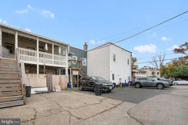 $1,900 | 204 West Clinton Avenue, Oaklyn, NJ 08107