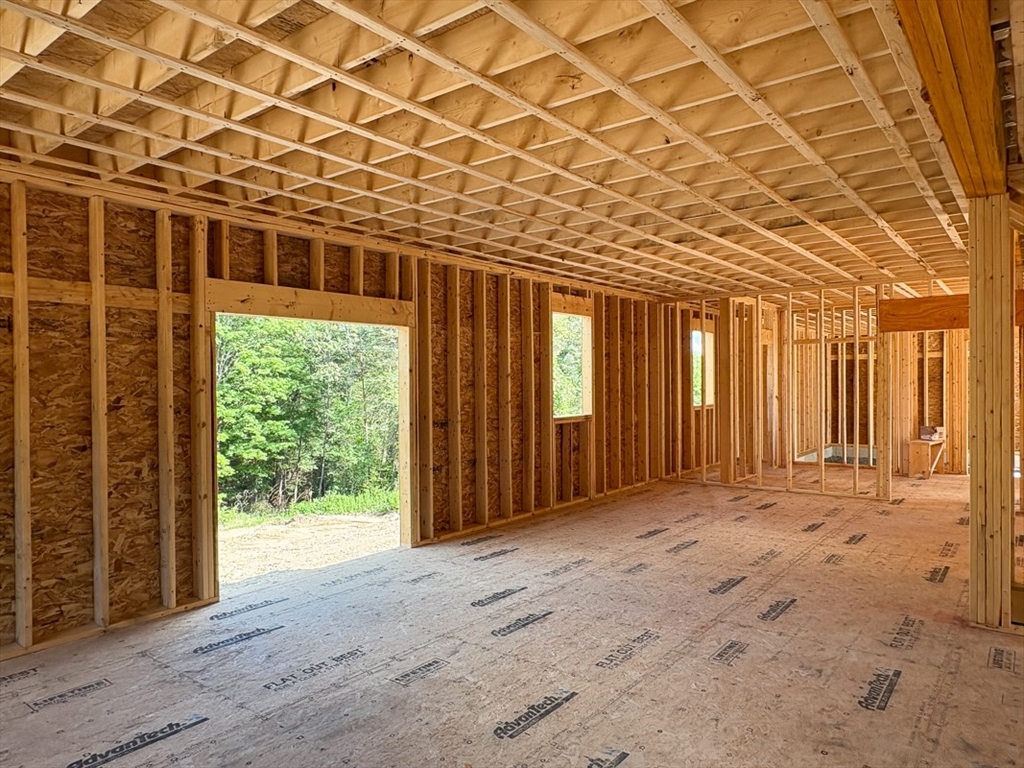 232 West Townsend Road Lunenburg, MA 01462 - Photo 5 of 24 Gallery Image 5