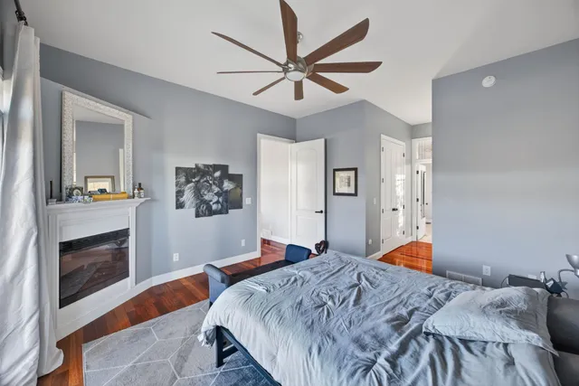 $699,900 | 77 River Front Drive, Sparta, TN 38583