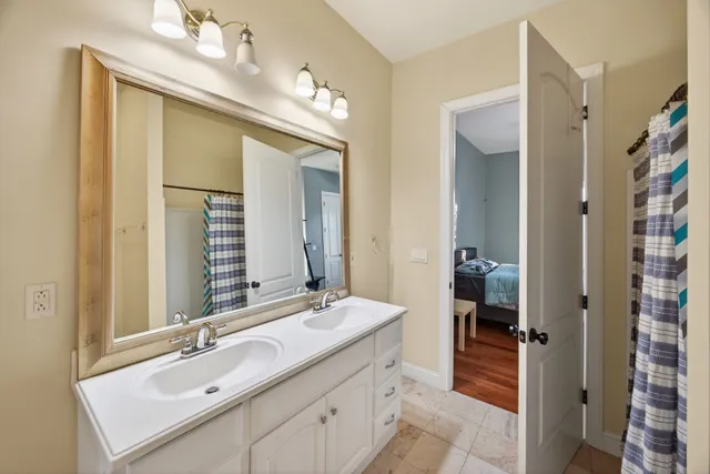 $699,900 | 77 River Front Drive, Sparta, TN 38583