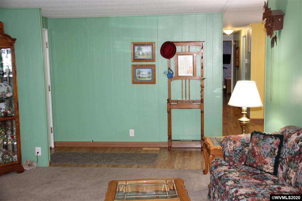 34505 Riverside Drive, Unit 1 Albany, OR 97321 - Photo 6 of 42 Gallery Image 6