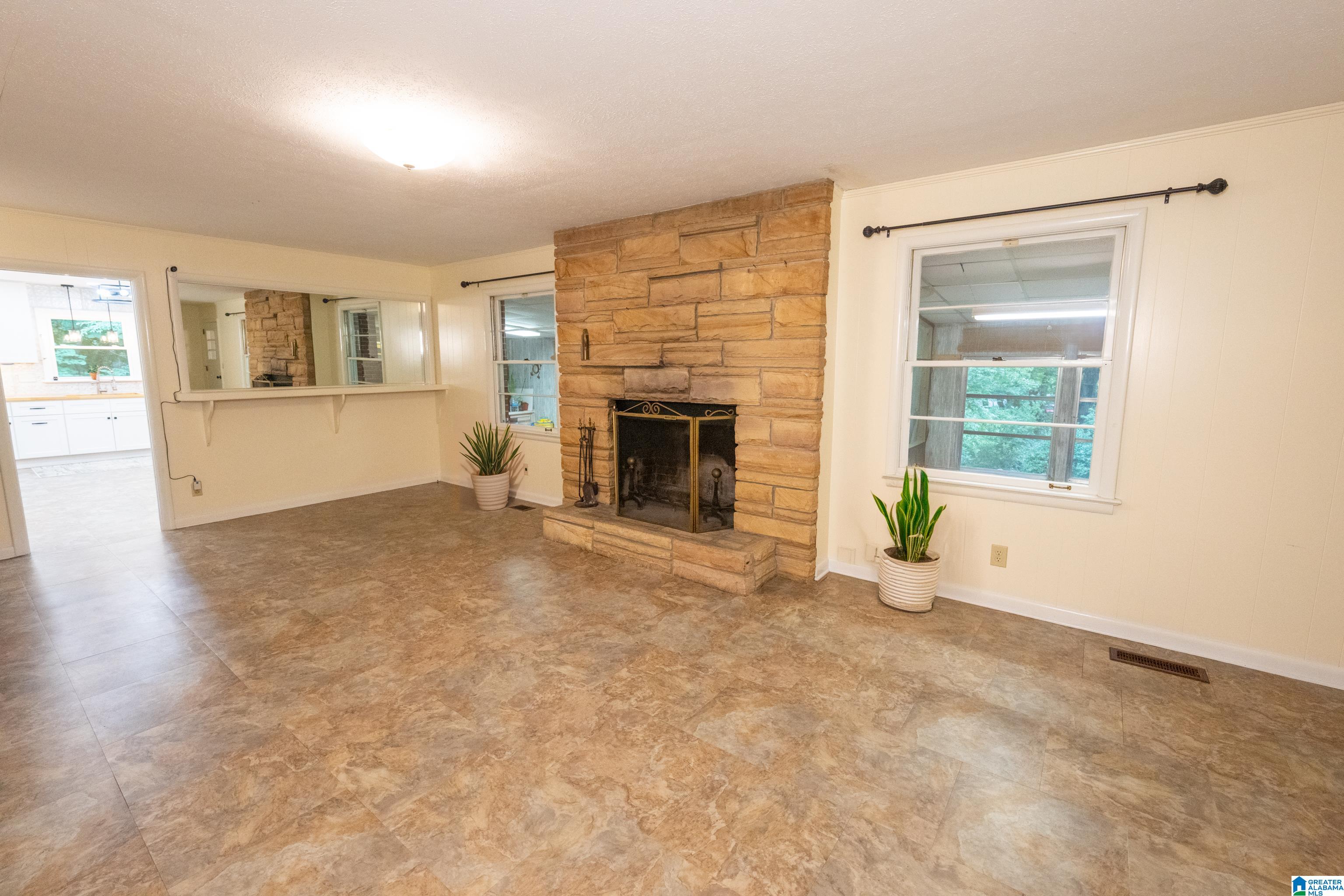 300 Crestview Road Anniston, AL 36207 - Photo 29 of 48