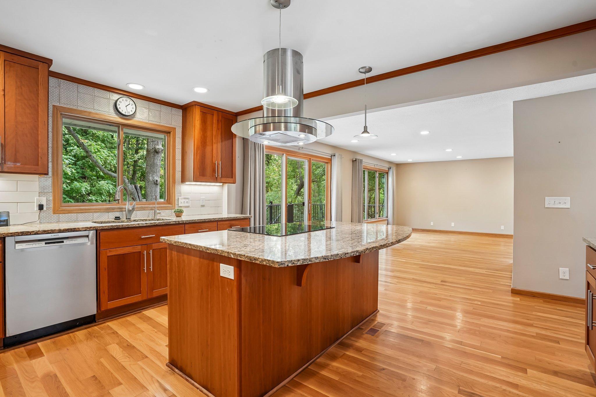 4580 Oak Pond Road Eagan, MN 55123 - Photo 16 of 79 Gallery Image 16