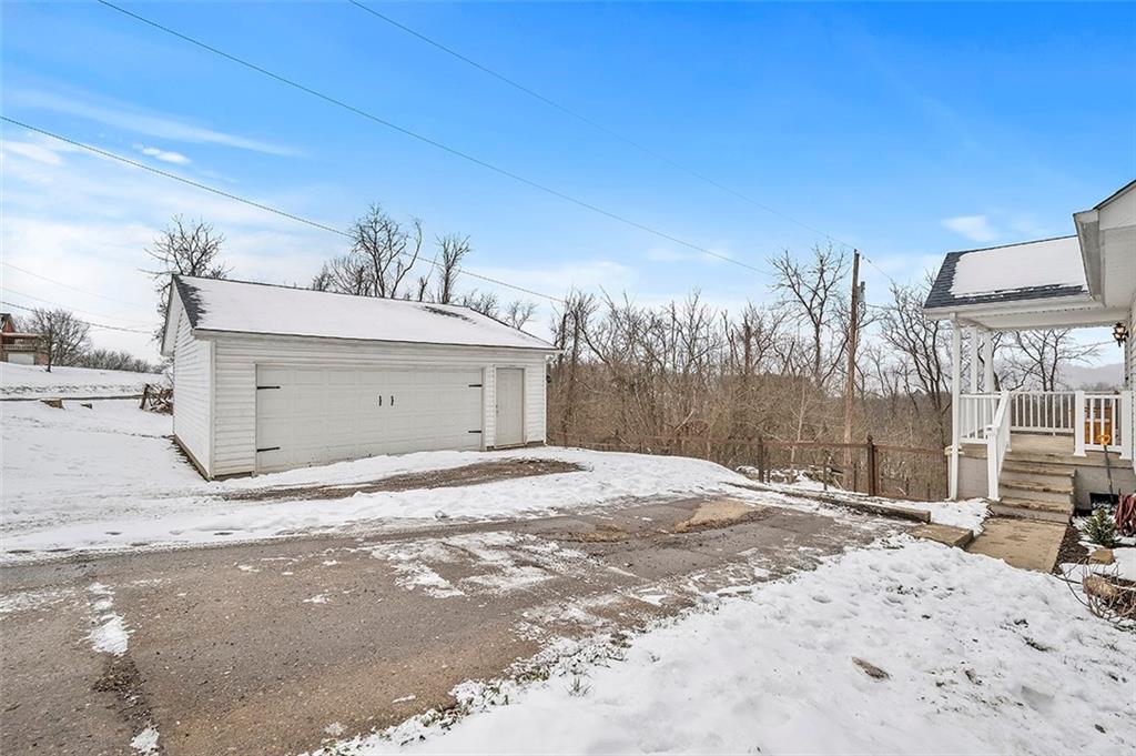 329 Barnard Road Fredericktown, PA 15333 - Photo 3 of 20 Gallery Image 3