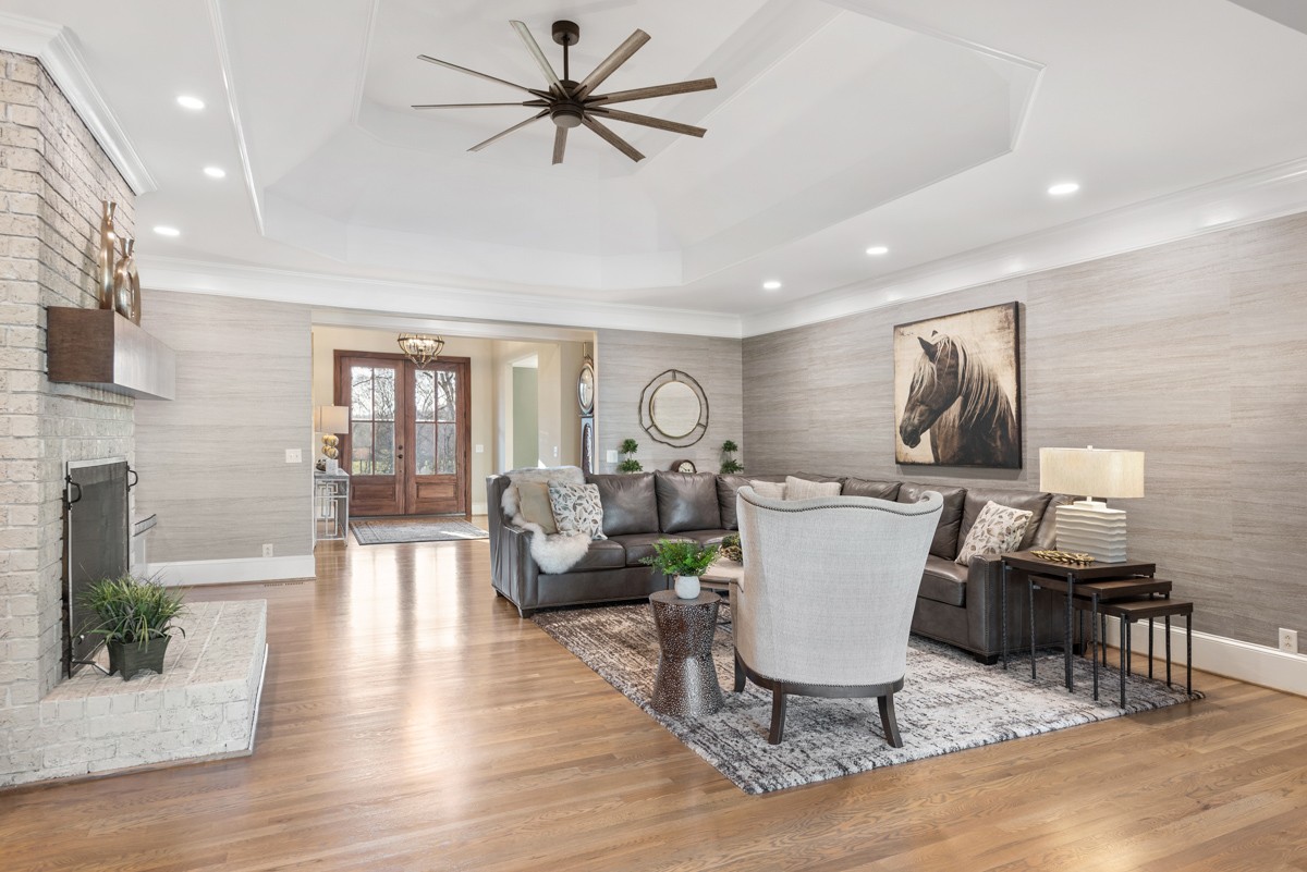 750 Upper Station Camp Creek Road Cottontown, TN 37048 - Photo 15 of 71 a living room with furniture