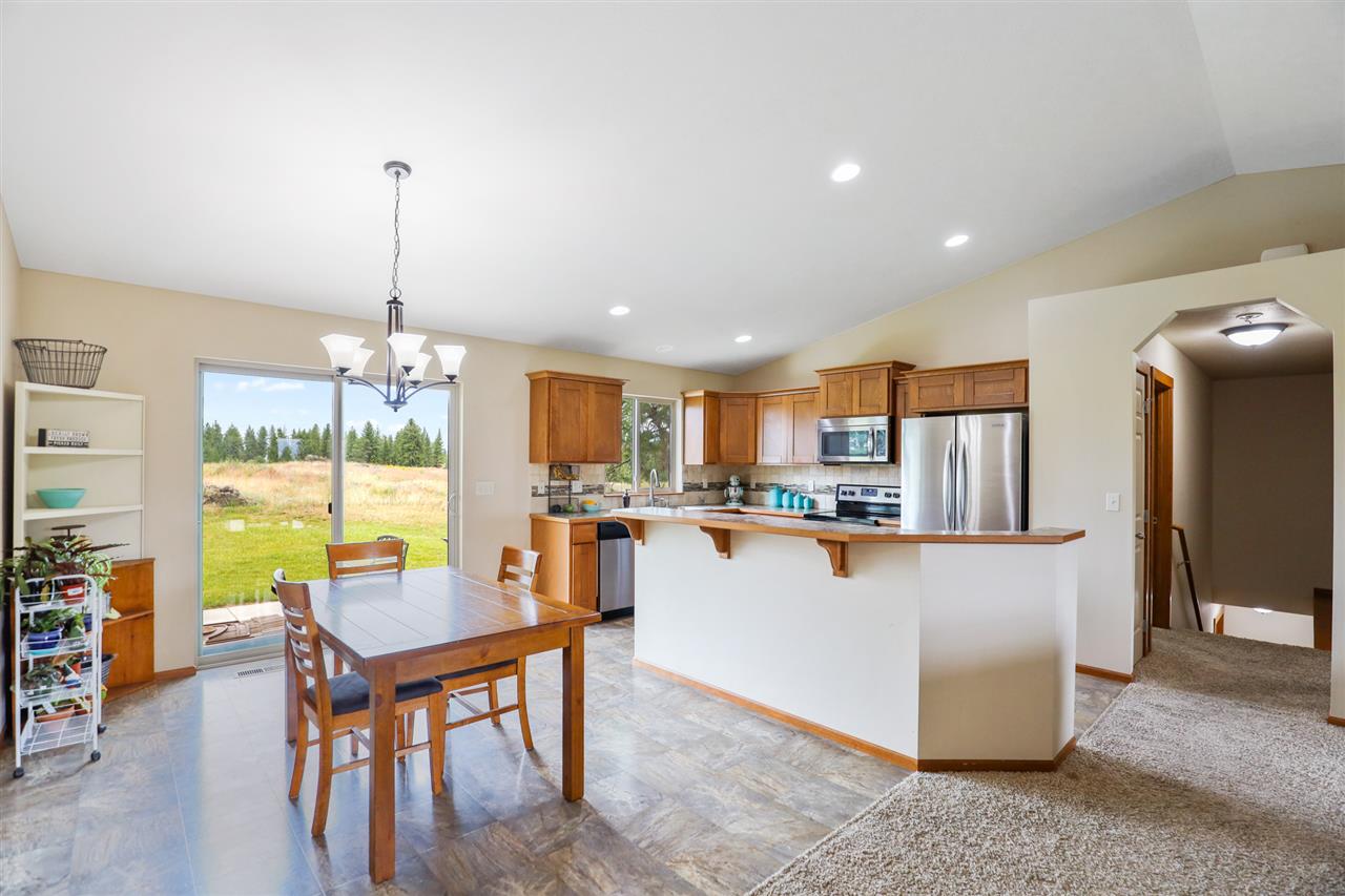 15302 West Tepee Road Spokane, WA 99224 - Photo 3 of 34