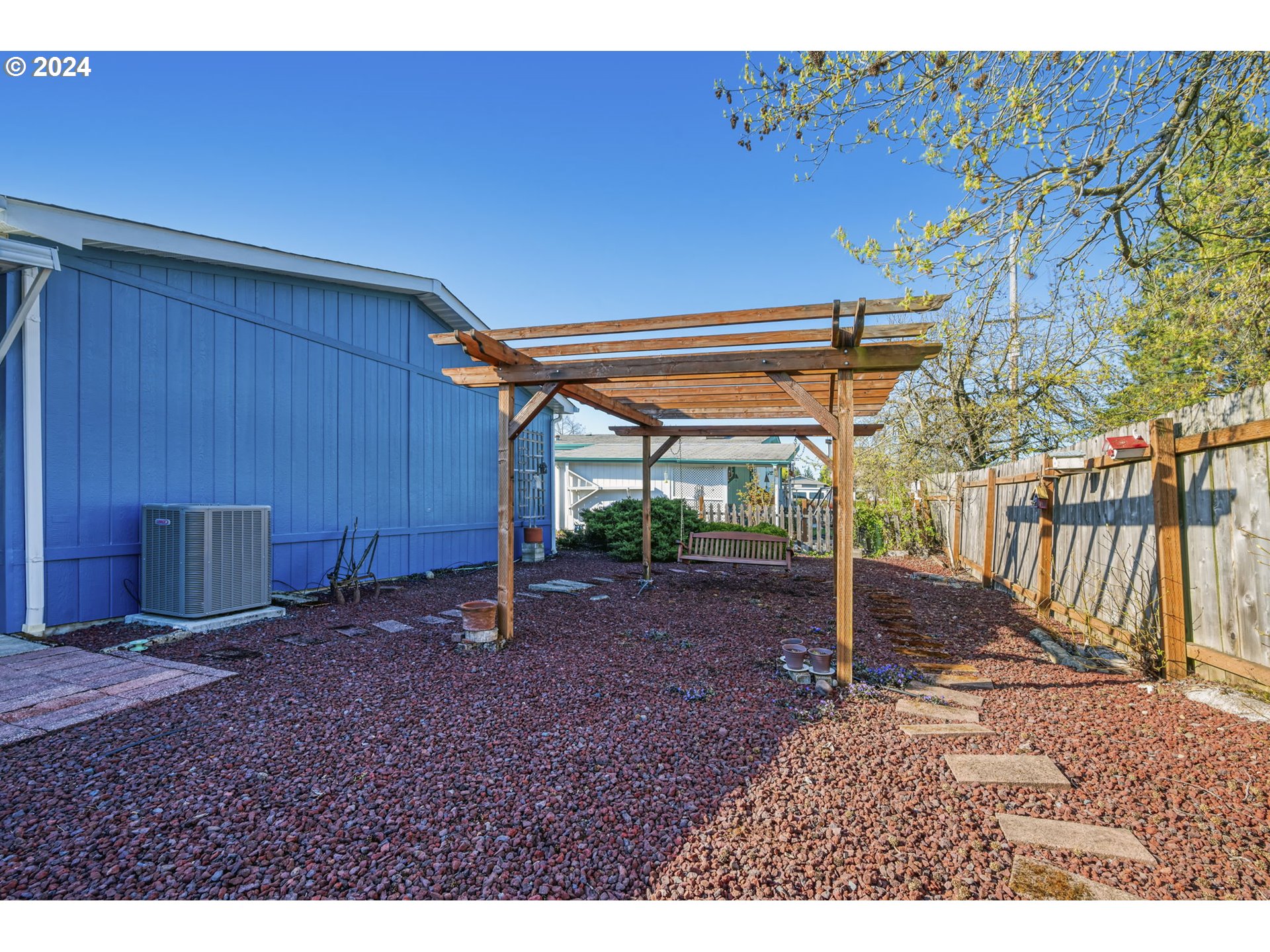 2150 Laura Street, Unit 217 Springfield, OR 97477 - Photo 30 of 32 a view of outdoor space