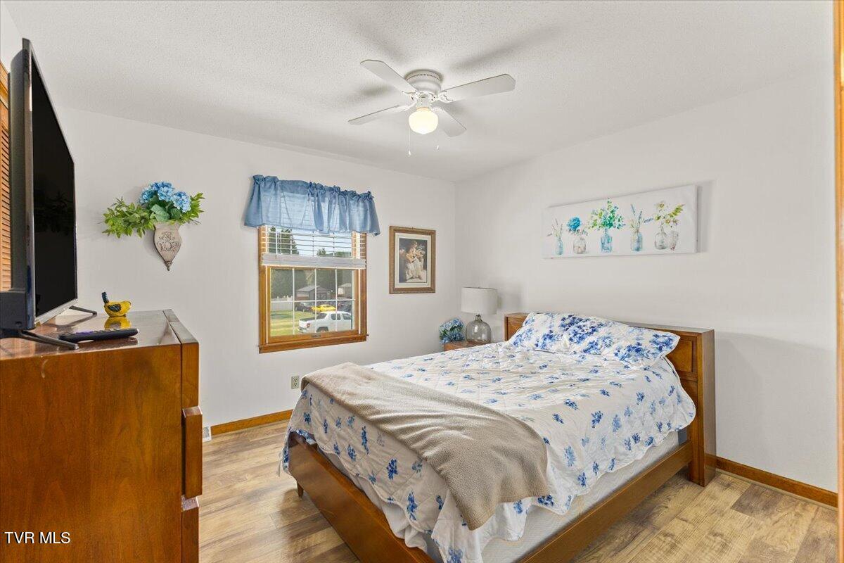 1012 South Gate Drive Elizabethton, TN 37643 - Photo 18 of 58 20-128A0849