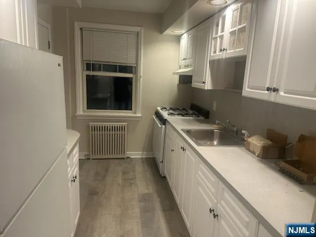 $1,825 | 490 Beverly Road, Unit C2, Teaneck, NJ 07666