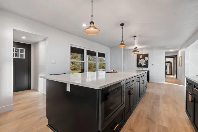 $779,900 | 3660 County Road South, Little Suamico, WI 54141