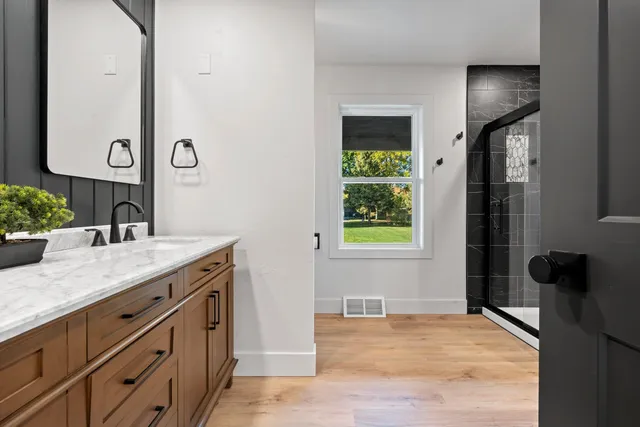 $779,900 | 3660 County Road South, Little Suamico, WI 54141