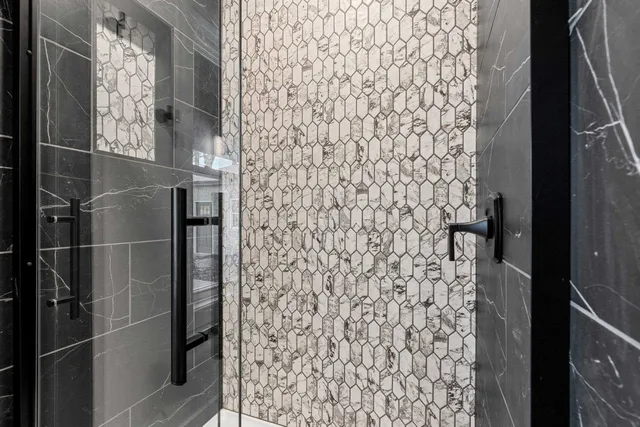 $779,900 | 3660 County Road South, Little Suamico, WI 54141