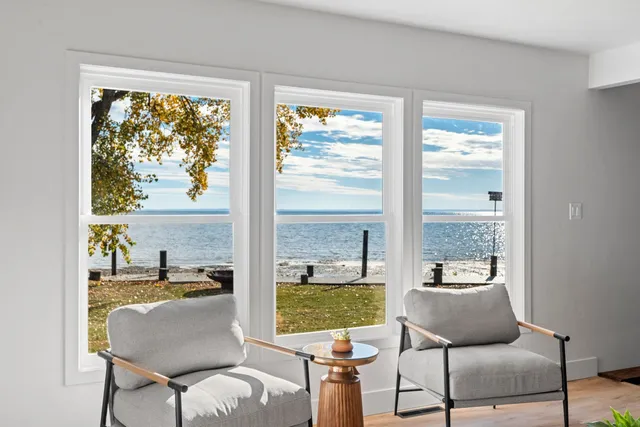 $779,900 | 3660 County Road South, Little Suamico, WI 54141