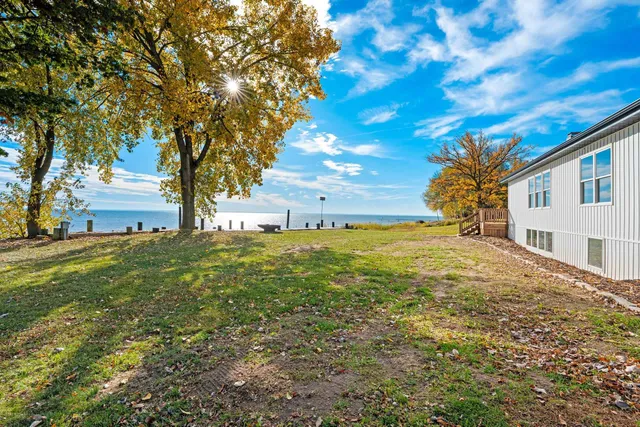 $779,900 | 3660 County Road South, Little Suamico, WI 54141