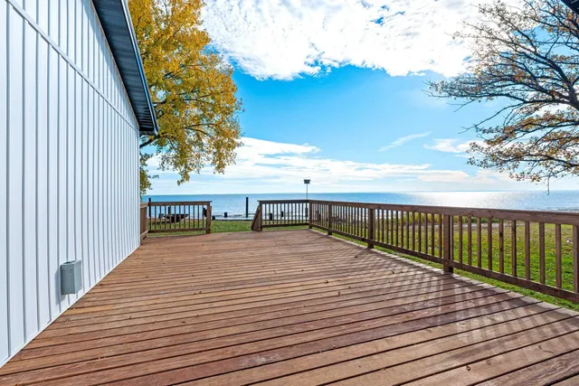 $779,900 | 3660 County Road South, Little Suamico, WI 54141