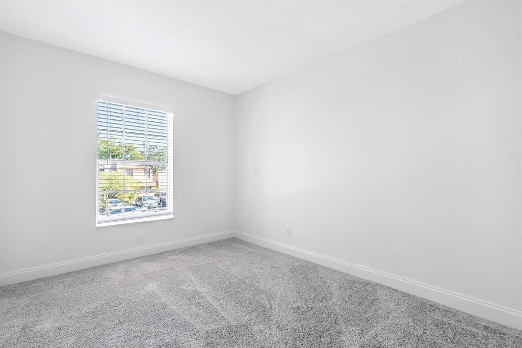 7500 Northwest 75th Street Fort Lauderdale, FL 33321 - Photo 4 of 16 an empty room with a window