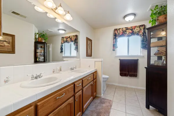 $599,900 | 33867 Jennifer Court, Coarsegold, CA 93614