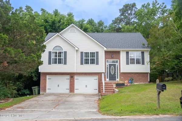 $2,300 | 703 Riva Ridge Road, Sneads Ferry, NC 28460