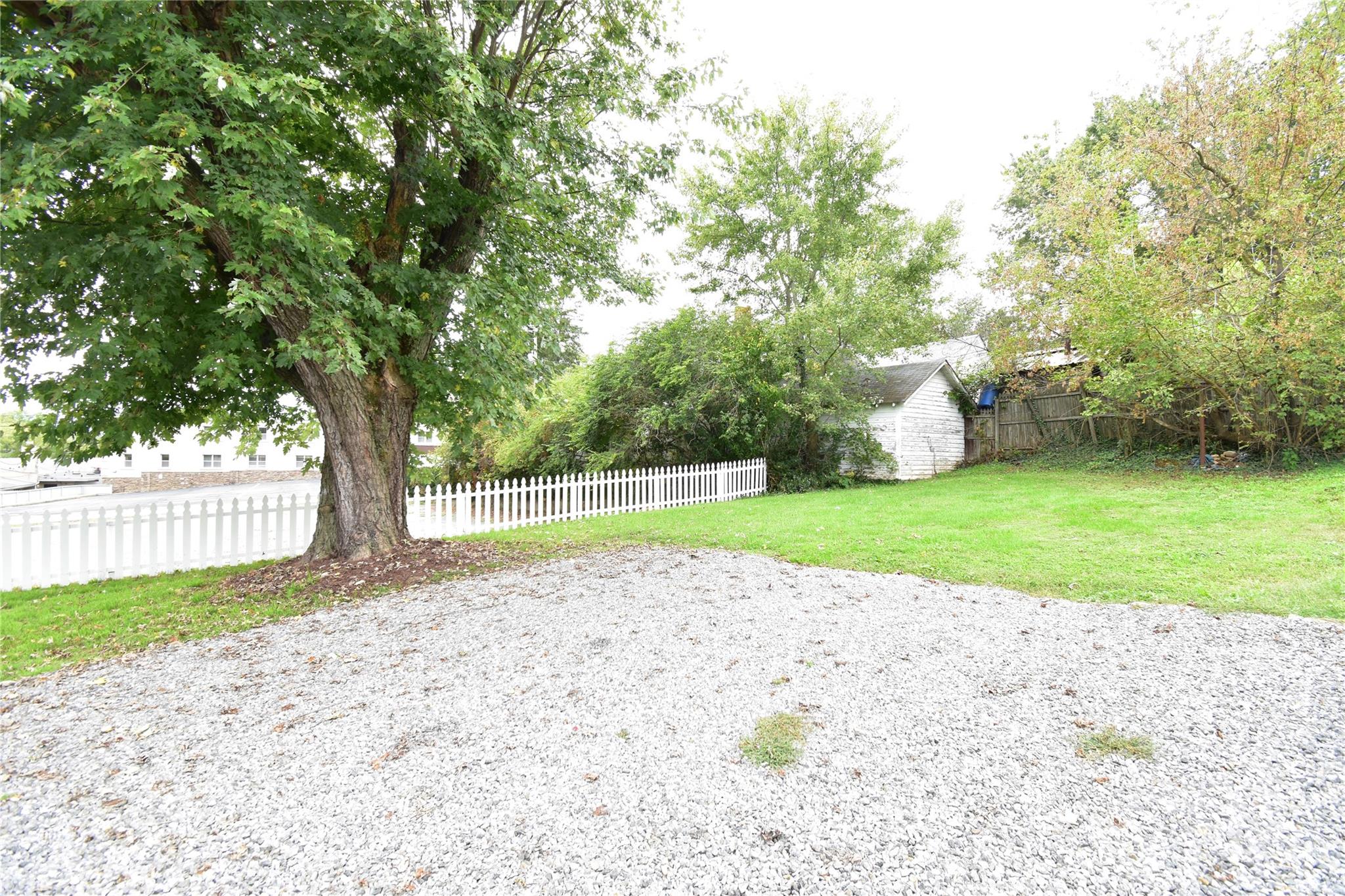 223 North Main Street Canton, NC 28716 - Photo 37 of 38