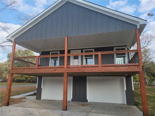 $380,000 | 1400 South Dodgion Avenue, Independence, MO 64055