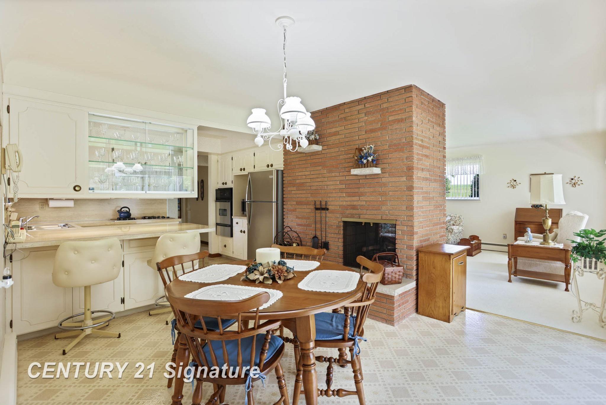 4665 Locust Road Saginaw, MI 48604 - Photo 13 of 48 50153482-86851b16-93a1-4953-9a5f-00ca93b9ae10.JPG