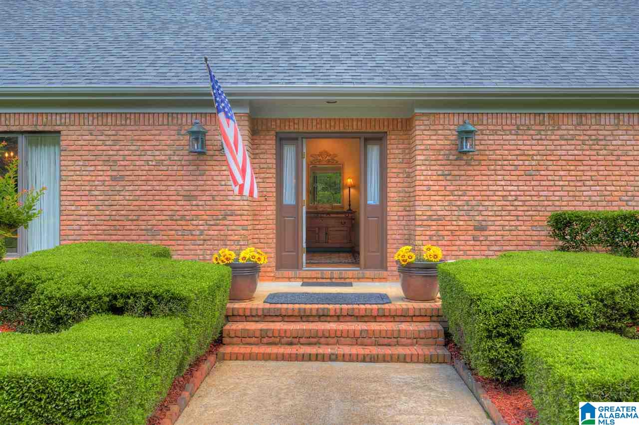 4201 Cliff Drive Jasper, AL 35504 - Photo 3 of 36
