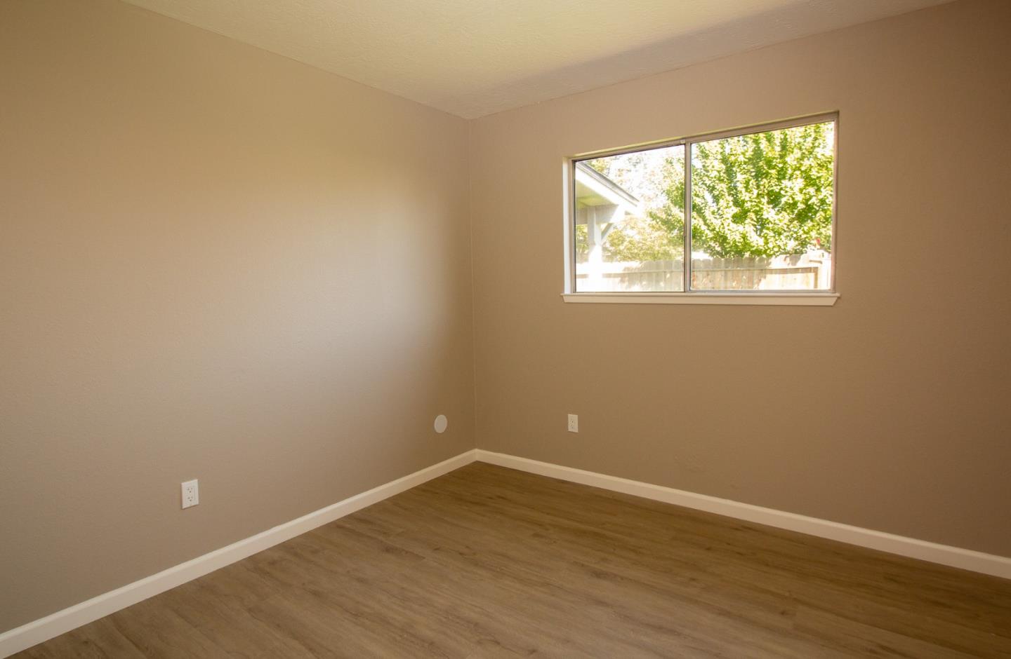 3904 Jane Way Modesto, CA 95356 - Photo 30 of 37 Gallery Image 30