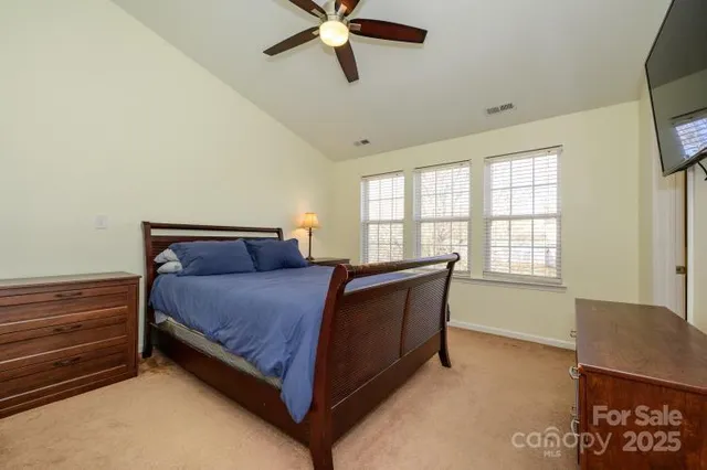 $260,000 | 8422 Chaceview Court, Charlotte, NC 28269